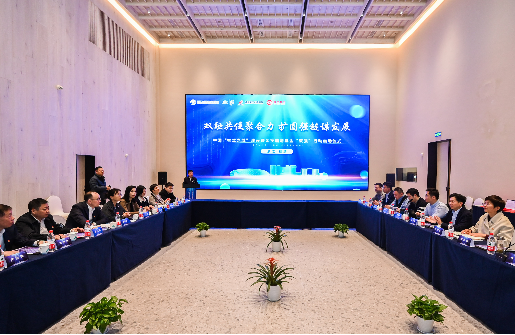 ˫ڹپۺȦǿıչйǼ֮ǡ߽Ͷ˫ǿж